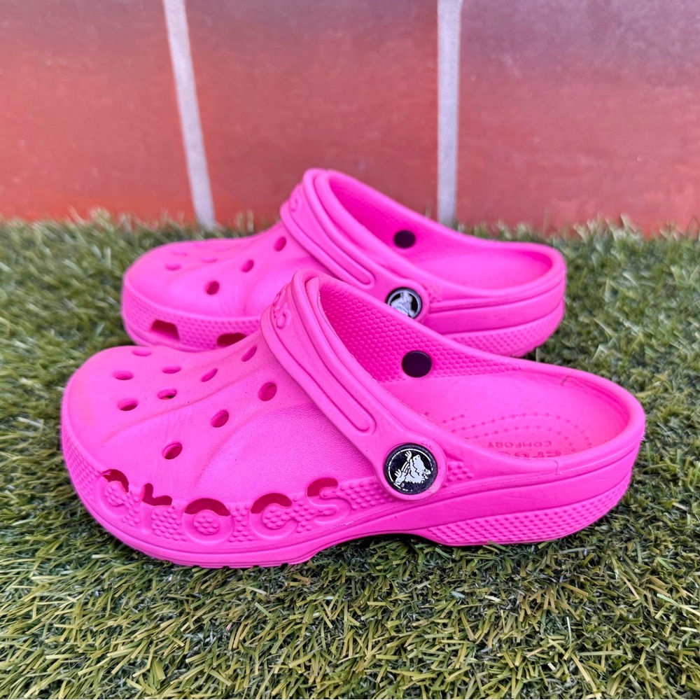 CROCS Kids Bright Pink Classic Clog